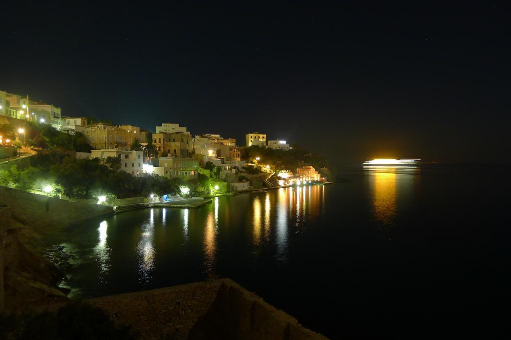 Apollonos Seafront Apartment Ερμούπολη Εξωτερικό φωτογραφία